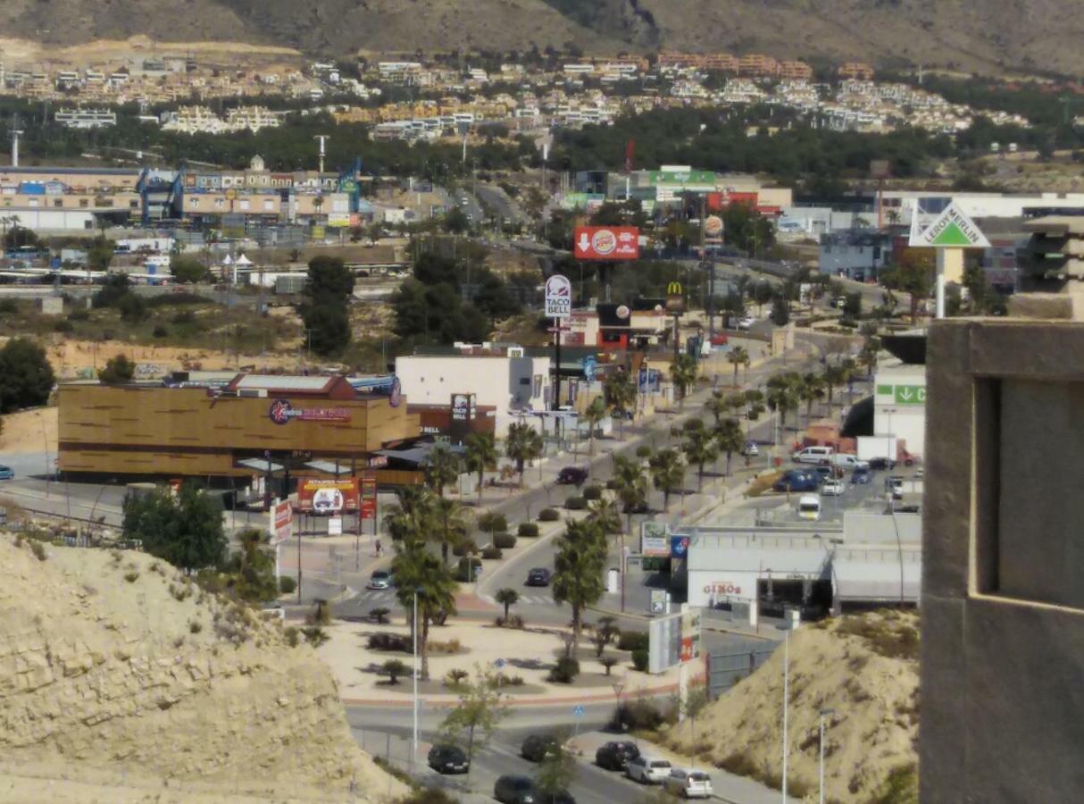 דירות קאלה דה פינסטראט Residencial Los Olivos מראה חיצוני תמונה